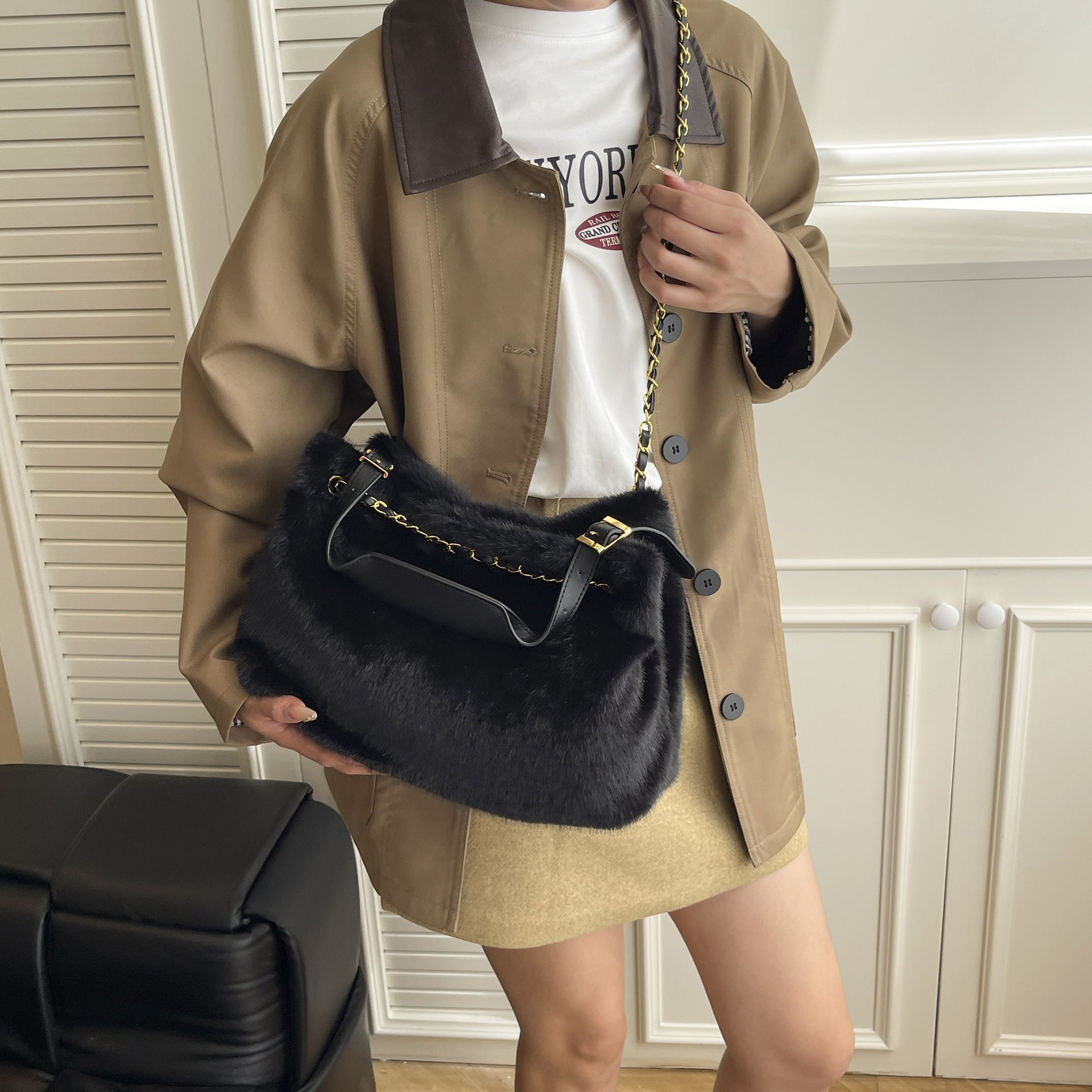 Large Capacity Fur Bag Women's Shoulder Messenger Bag